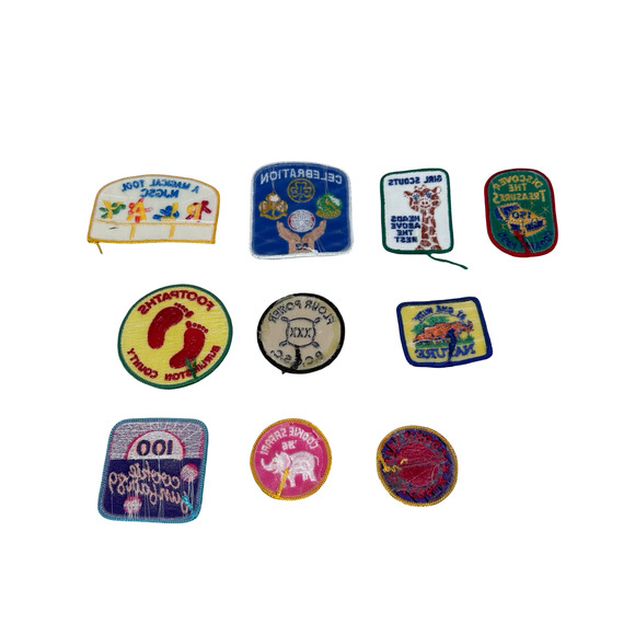 Vintage Girl Scouts Patches Embroidered Assorted Designs Collectible Lot of 10 - Picture 2 of 5